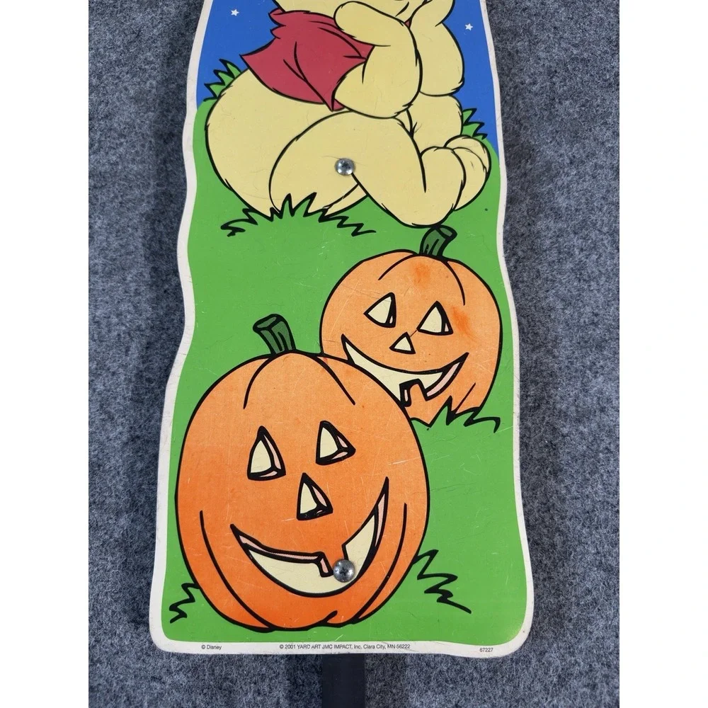 Disney Winnie the Pooh Halloween Yard Stake 2001